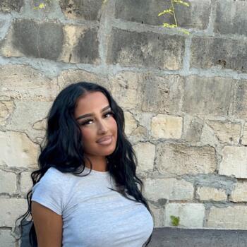 Babysitter in Montataire: Ines