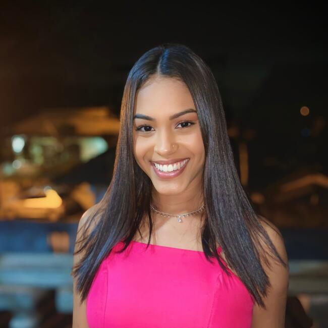 Babysitter in Magé: Carolaine