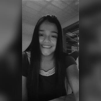 Niñera en San Antonio: Sharon