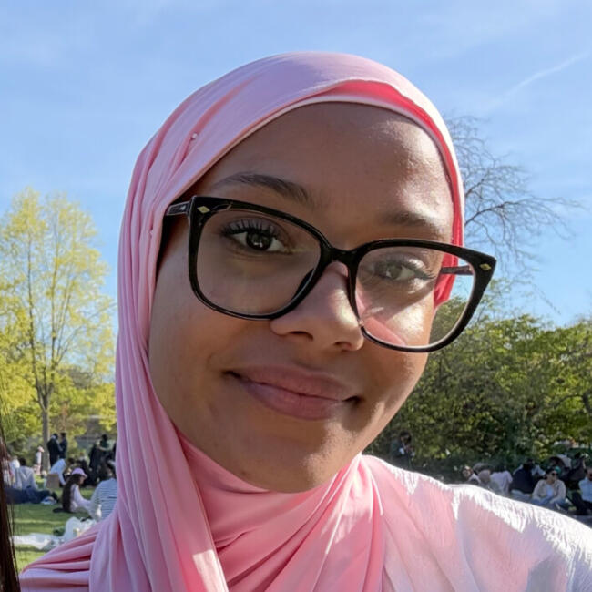 位于圣莫代福塞的临时保姆: Eva-Amina