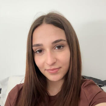 Babysitter in Les Herbiers: Lilou