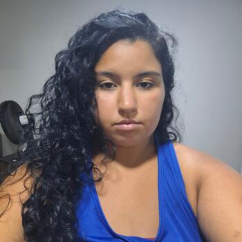 Babysitter in Duque de Caxias: Julyane