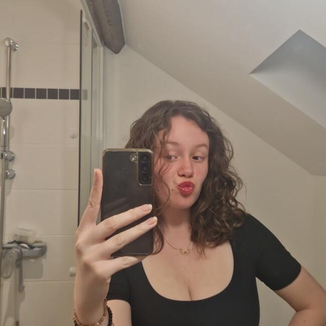 Babysitter in Dijon: Chléa