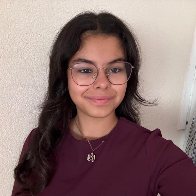 Babysitter in Frontignan: Sihem