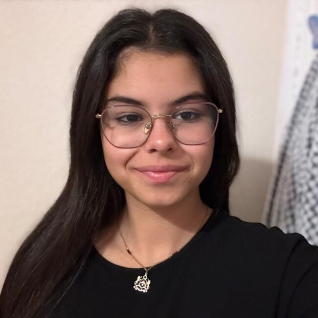 Babysitter in Frontignan: Sihem