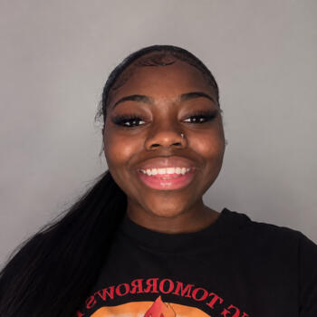 Babysitter Deerfield Beach: Raniya