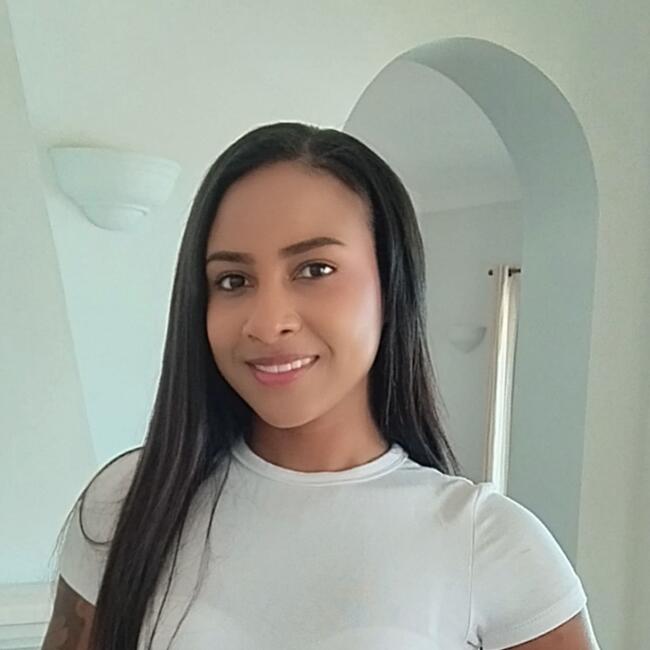 Babysitter in Bensafrim: Angie