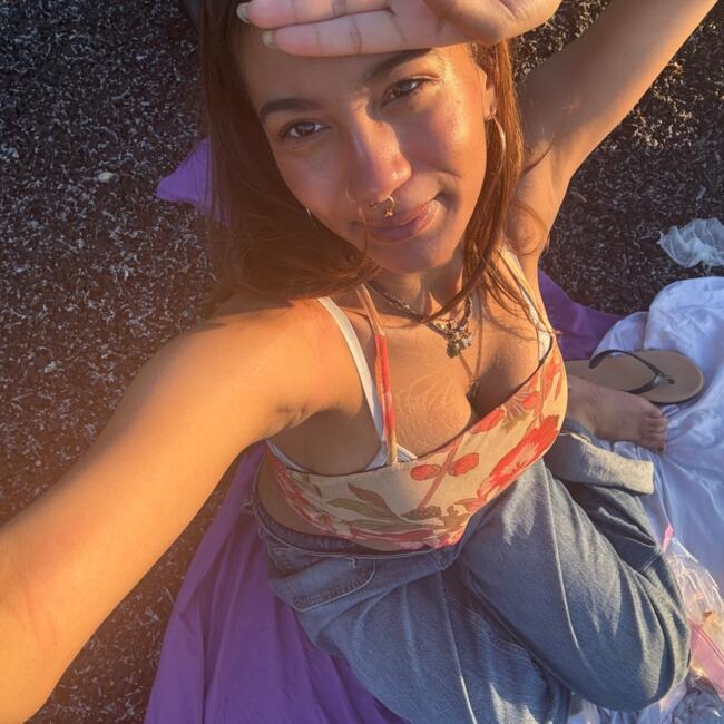 Babysitter in Gloucester City: Mya