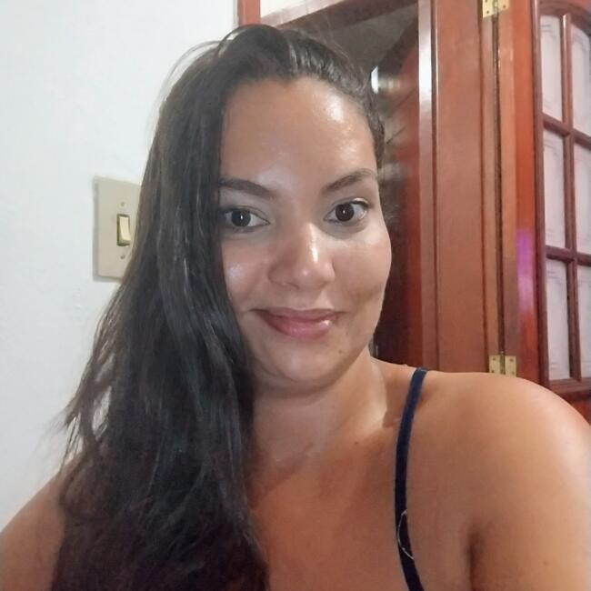 Babá em Queimados: Bia