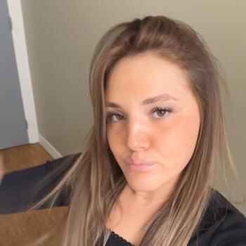 Babysitter in Paris: Eva