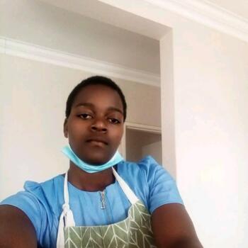 Babysitter in Cape Town: Leona