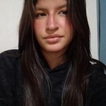 Babysitter in Caracas: Gloria