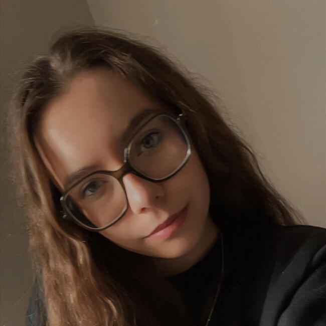 Babysitter in Hatten: Clémence
