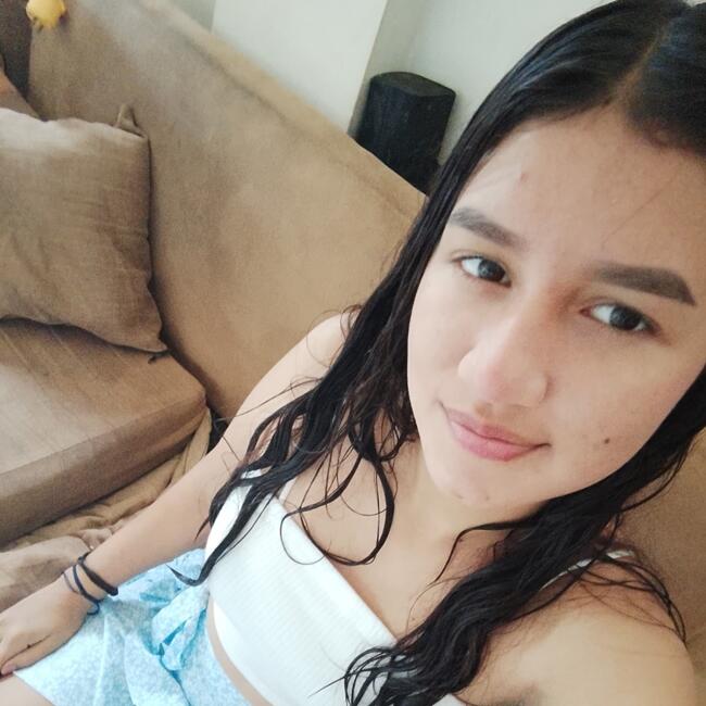 Babysitter in Manta: Layesska