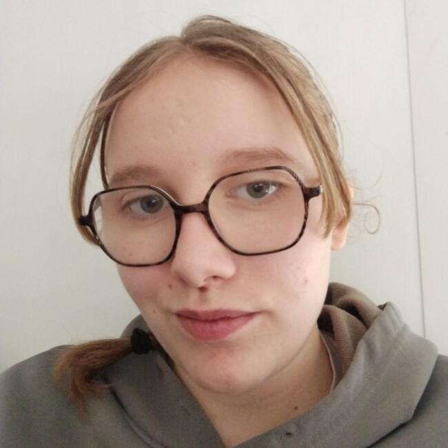 Babysitter in Wormhout: Coralie