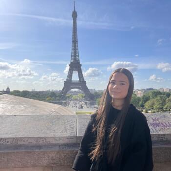 Babysitter in Uchizy: Victoria