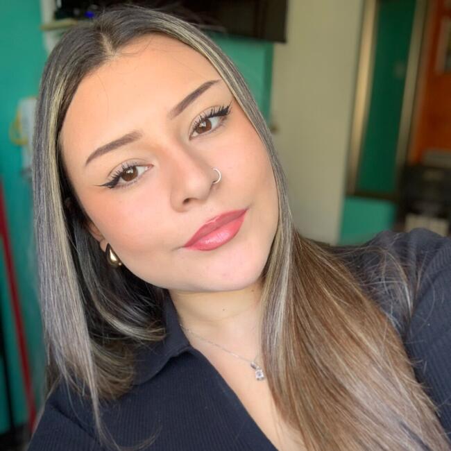 Babysitter in Port Montt: Scarleth