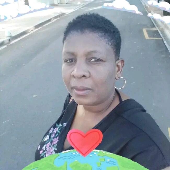 Babysitter in Cape Town: Gina
