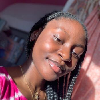 Babysitter in Montmagny: Elarya