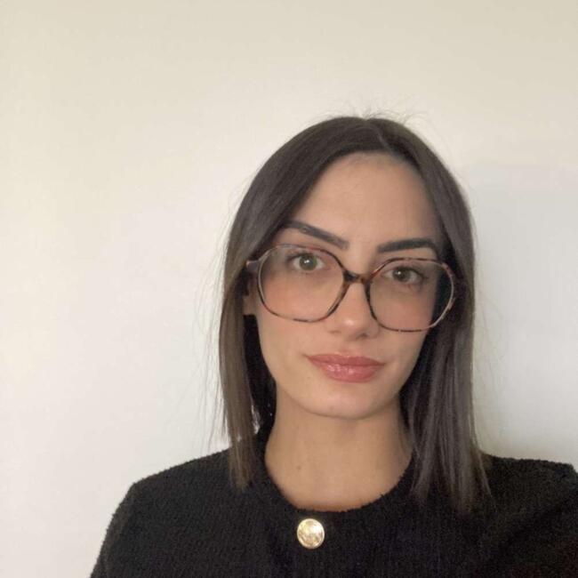 Babysitter in Créteil: Jade