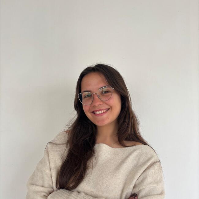 Babysitter em Calheta (Madeira): Júlia