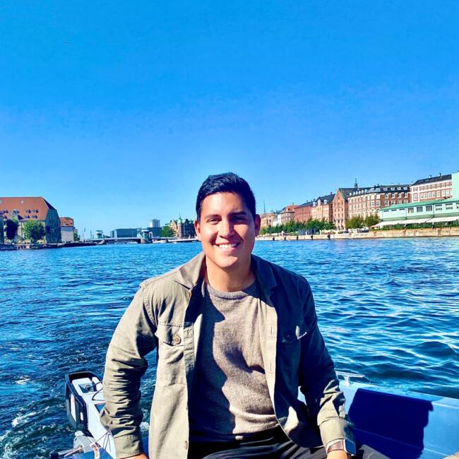 Trabalho de babysitting em Quarteira: Juan