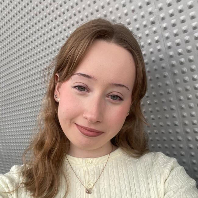 Babysitter in Sant Andreu de la Barca: Eva