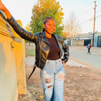Babysitter in Soweto: Neli