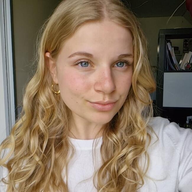 Babysitter in Le Plessier-sur-Saint-Just: Tess