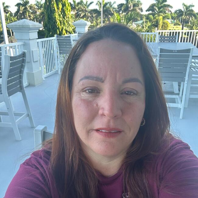 Babysitter in Palm Beach Gardens: Kenia