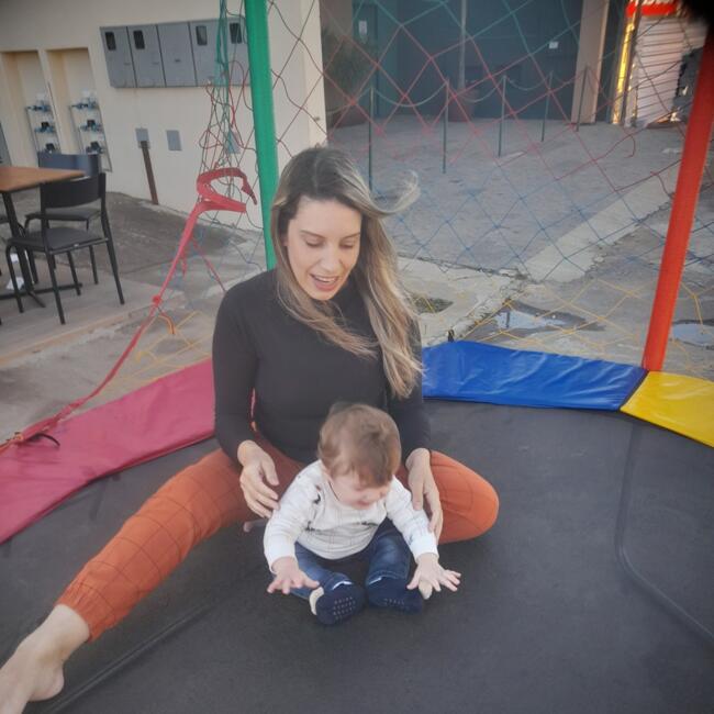 Emprego de babá em Varginha: Nayara