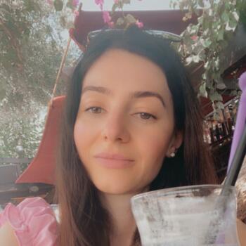 Babysitter in Crawley: Elena