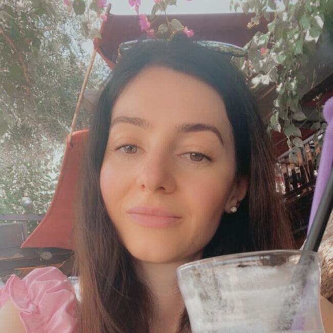 Babysitter in Crawley: Elena