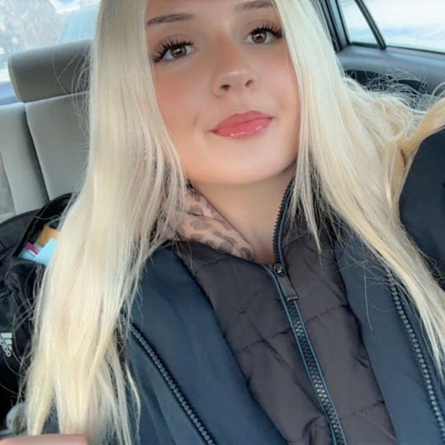 Babysitter in Naperville: Anna