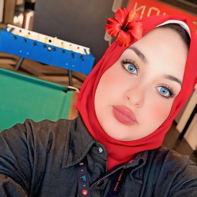 وظيفة جليسة أطفال في الجيزة: Beerryy