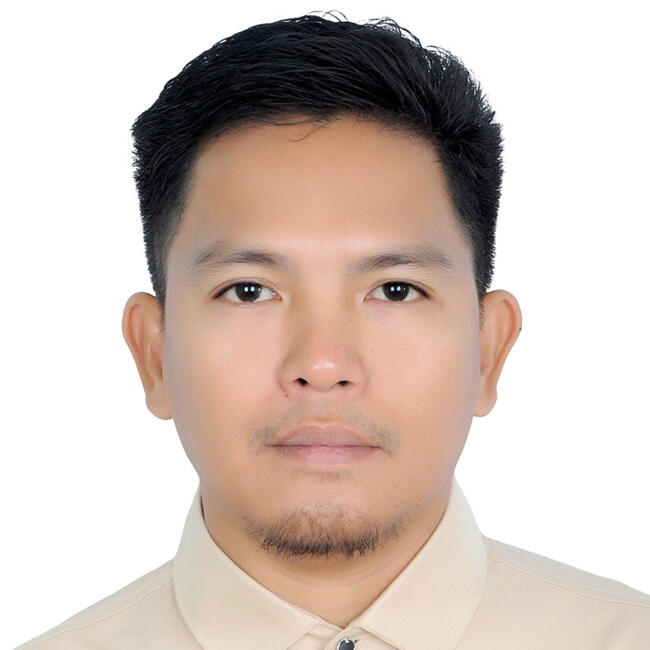 وظيفة جليسة أطفال في العين: Shahrawie