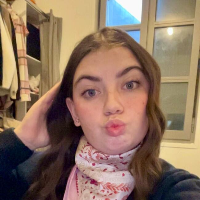 Babysitter in Sommières: Clara