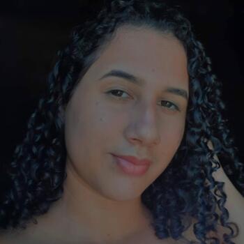 Babá Parnamirim: Beatriz
