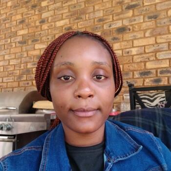 Babysitter in Edenvale: Prudence