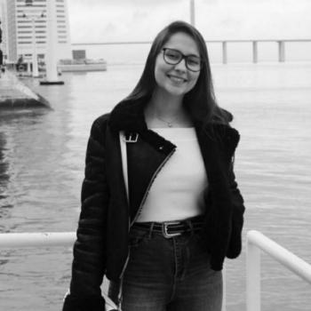 Babysitter in Almada: Ana