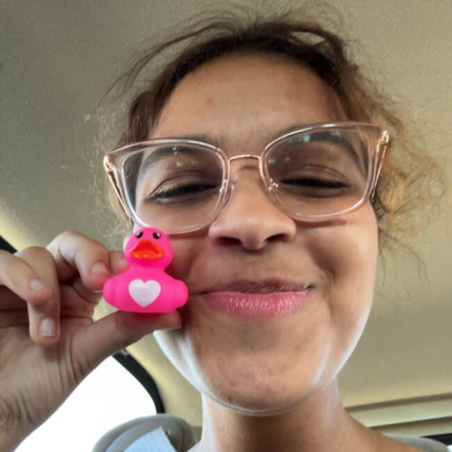 Babysitter in Palmdale: Zorah