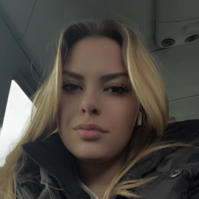 Posao bebisiterke u Kiseljevo: Klaudija