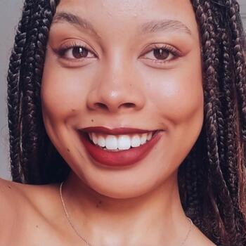 Babá Uberlândia: Thays