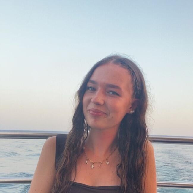 Babysitter in Le Blanc-Mesnil: Nina