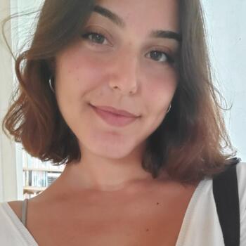 Babysitter in Lyon: Eva