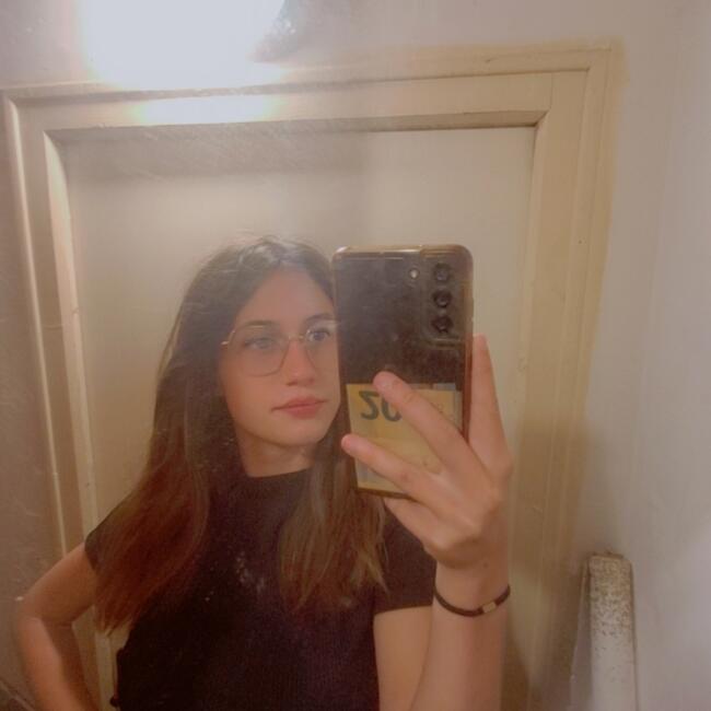 Babysitter in Châtillon-sur-Indre: Cloe