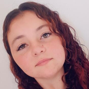 Babysitter in Saint-Rirand: Kary