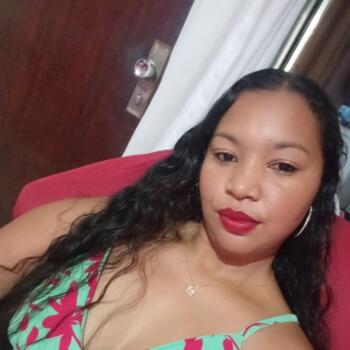 Babysitter in Maria Helena: Andressa