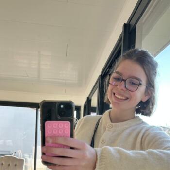 Babysitter in La Tranche-sur-Mer: Louise