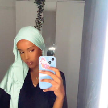 Babysitter in London: Samira